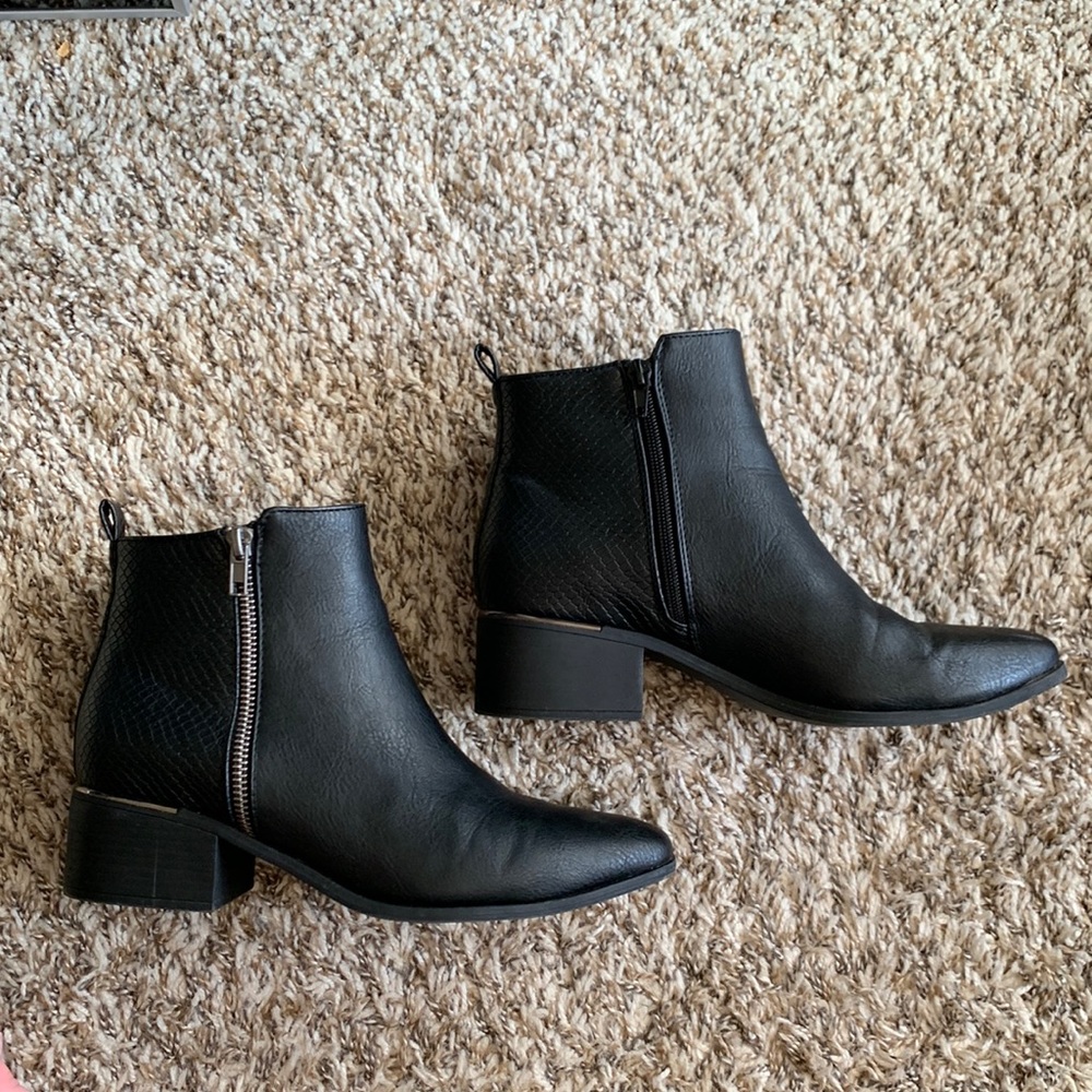 JustFab - Black Booties